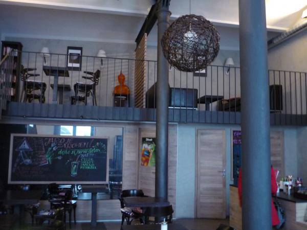 Long Tale Café uvnitř